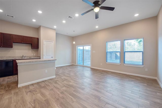 7937 Richland Drive A, Houston, TX 77028