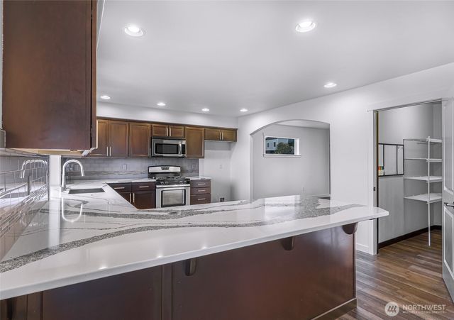 23907 Nookachamp Hills Drive, Mount Vernon, WA 98274