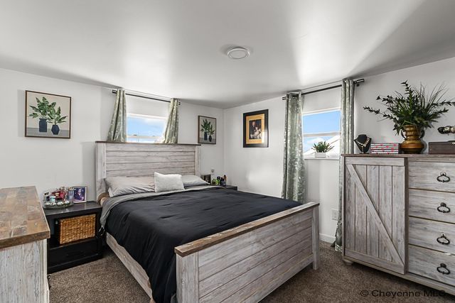 702 DALLAS RD, Cheyenne, WY 82007