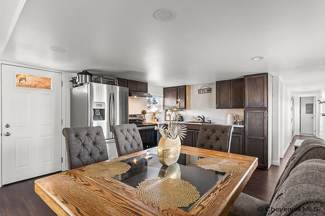 702 DALLAS RD, Cheyenne, WY 82007