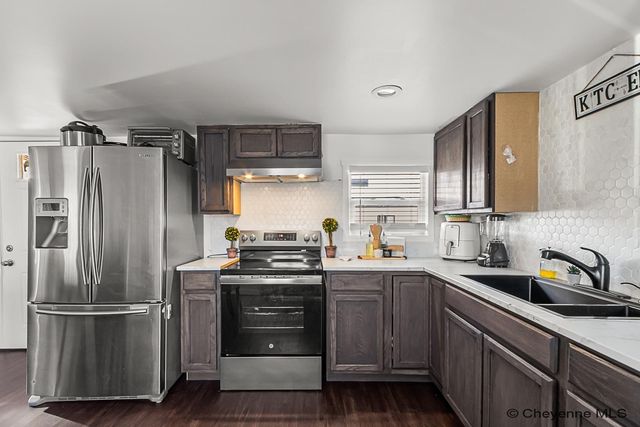 702 DALLAS RD, Cheyenne, WY 82007