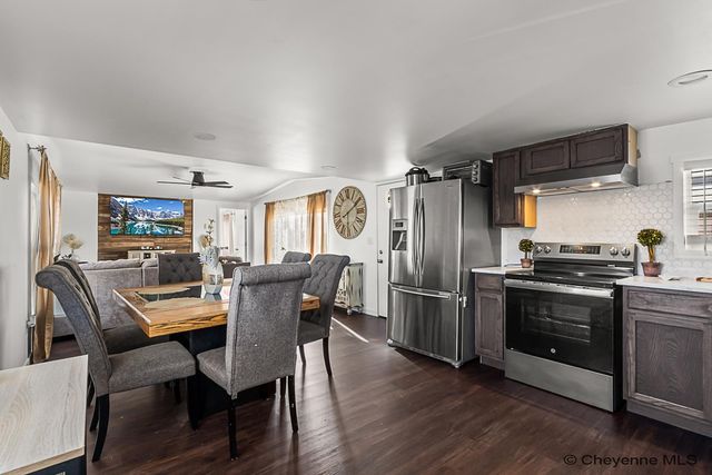 702 DALLAS RD, Cheyenne, WY 82007