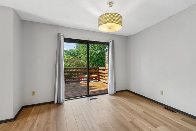 4312 Woodland Avenue, West Des Moines, IA 50266
