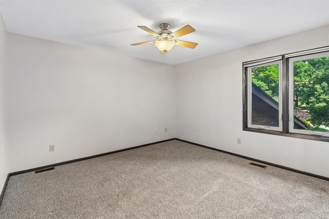 4312 Woodland Avenue, West Des Moines, IA 50266