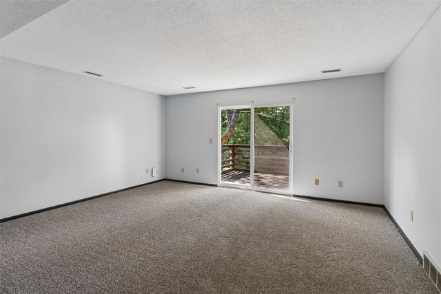 4312 Woodland Avenue, West Des Moines, IA 50266