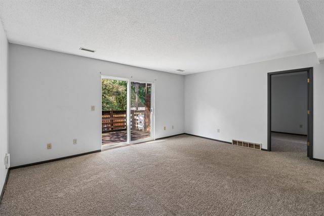 4312 Woodland Avenue, West Des Moines, IA 50266