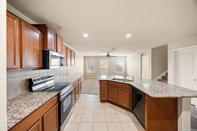 7202 Galaxy Brk, San Antonio, TX 78252