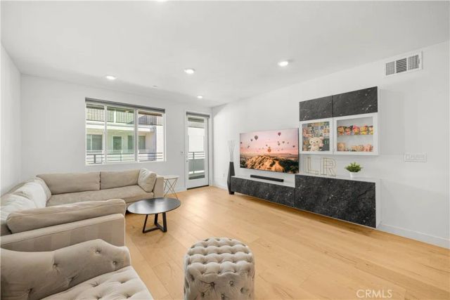 1891 S Union 99, Anaheim, CA 92805