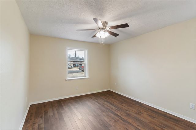 2411 Hardwood Drive, Bryan, TX 77803