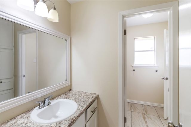 2411 Hardwood Drive, Bryan, TX 77803