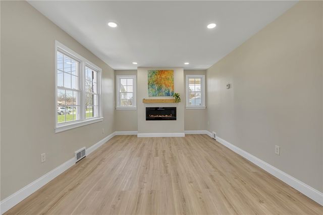4515 Tuscarawas Road, Brighton Twp, PA 15009