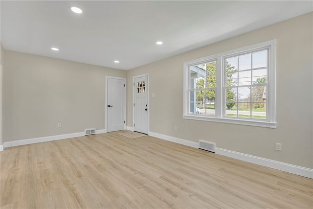 4515 Tuscarawas Road, Brighton Twp, PA 15009
