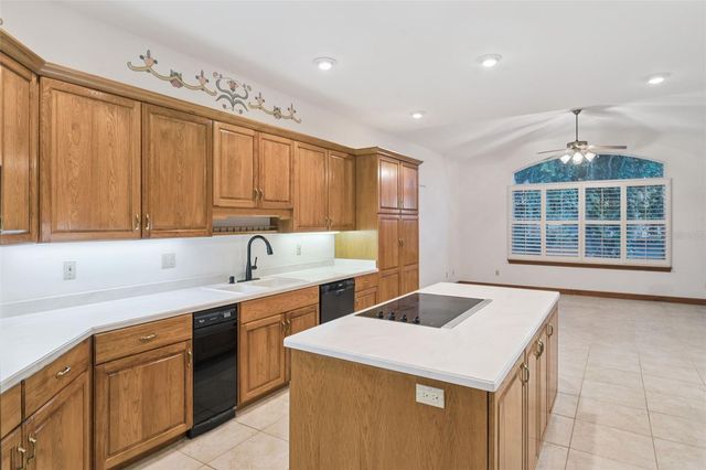 8516 FIRESTONE CIRCLE, Clermont, FL 34711