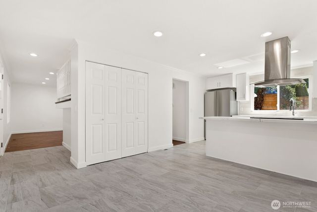 25926 13th Place S, Des Moines, WA 98198
