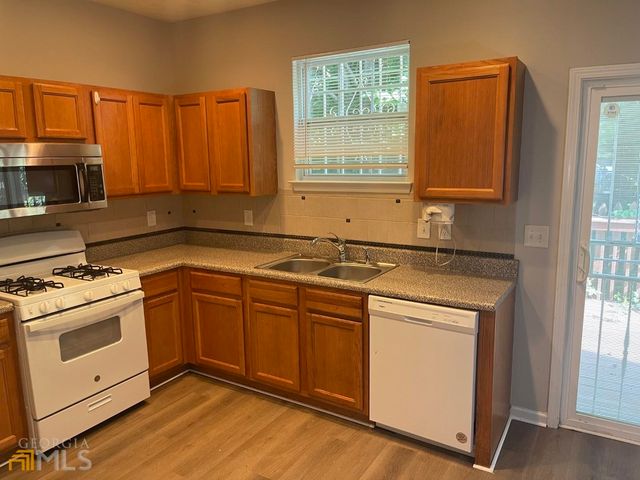 4014 Carisbrook Drive, Union City, GA 30291