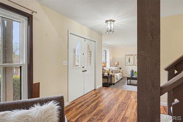 5022 Amber Place Drive, St Louis, MO 63128