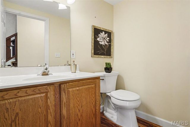 5022 Amber Place Drive, St Louis, MO 63128