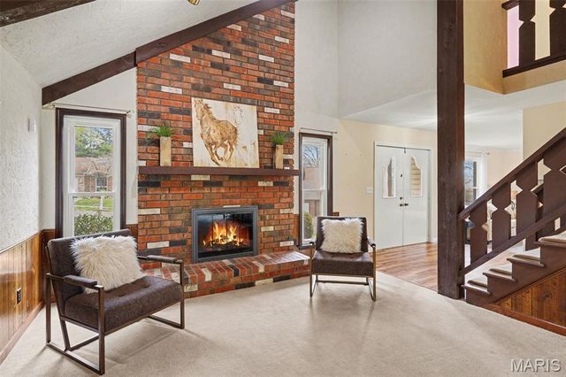 5022 Amber Place Drive, St Louis, MO 63128