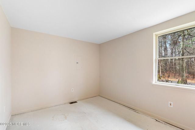 11 Tiller Drive, Waretown, NJ 08758