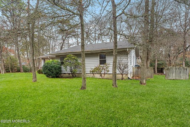 11 Tiller Drive, Waretown, NJ 08758