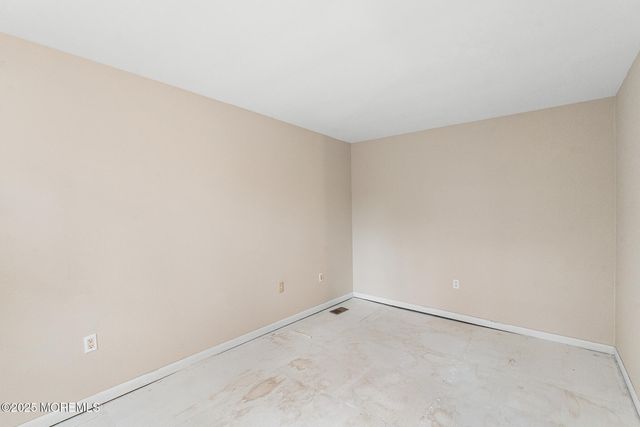 11 Tiller Drive, Waretown, NJ 08758