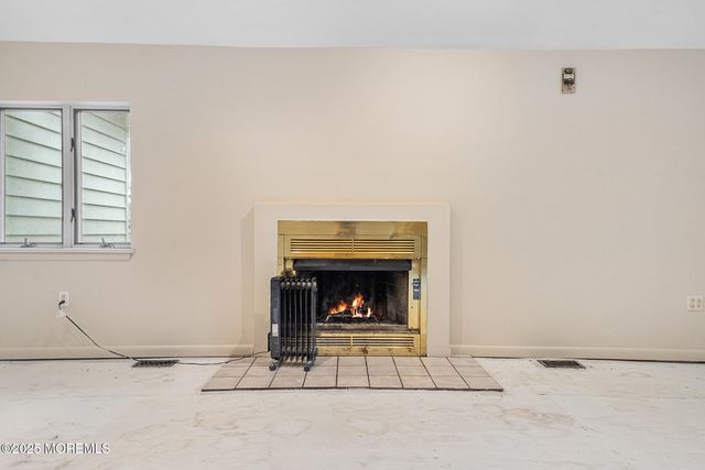 11 Tiller Drive, Waretown, NJ 08758