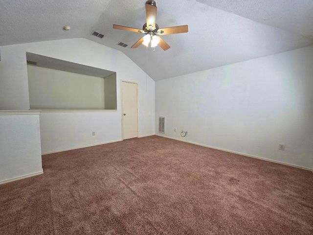 304 E Clover Park Drive, Fort Worth, TX 76140