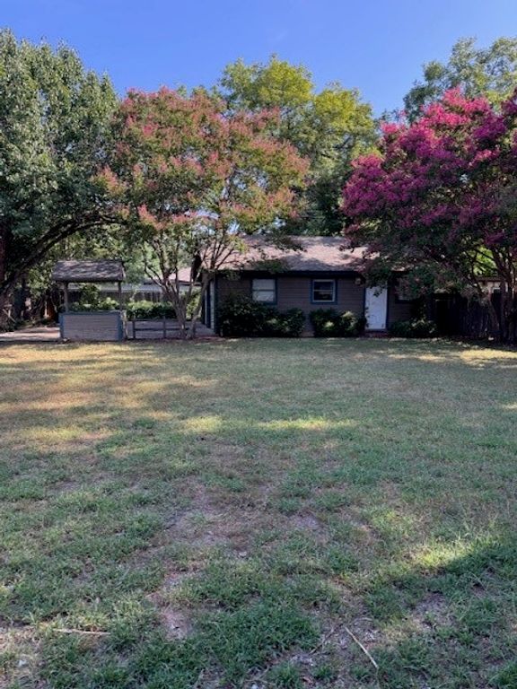 1815 Robin Road, Irving, TX 75061