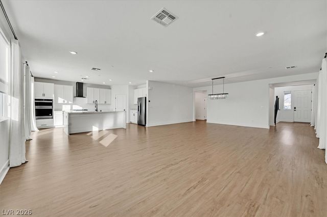 6923 Elysian Valley Avenue, Las Vegas, NV 89113