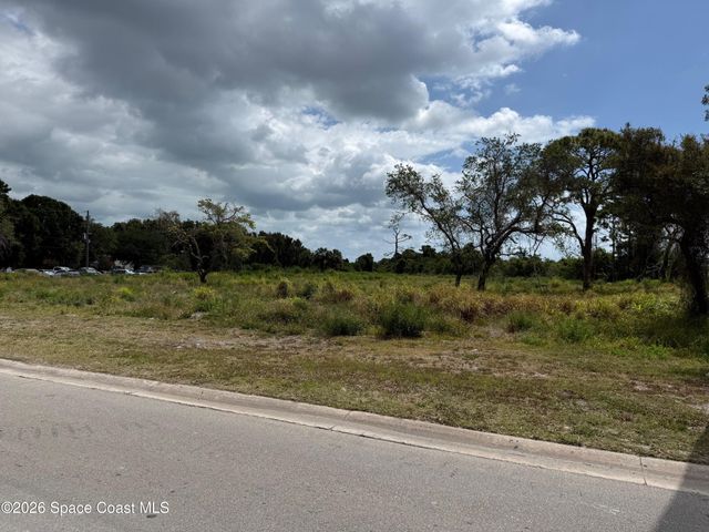 2051 Northview Street NE, Palm Bay, FL 32905