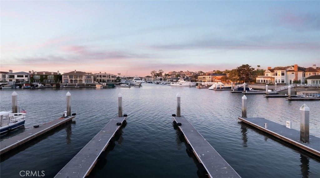 12 Harbor Island, Newport Beach, CA 92660 — photo 3