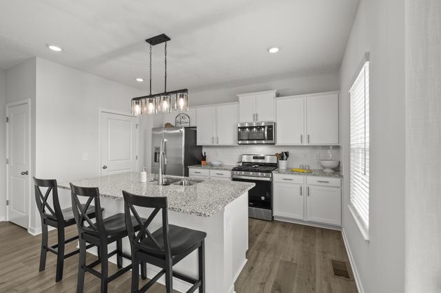 706 Leslie Drive, Plain City, OH 43064