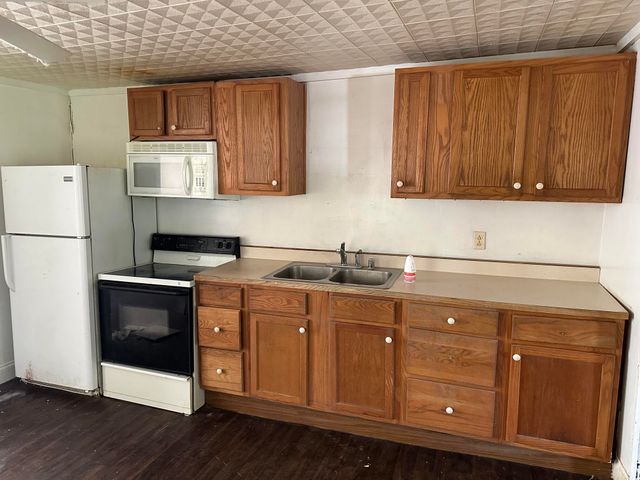 1094 Barnesburg Road, Somerset, KY 42503