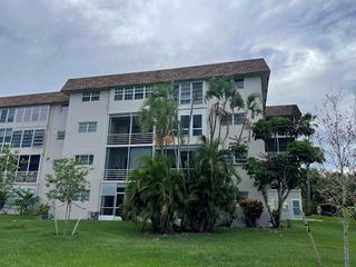 2500 SW 81st Ave 102, Davie, FL 33324