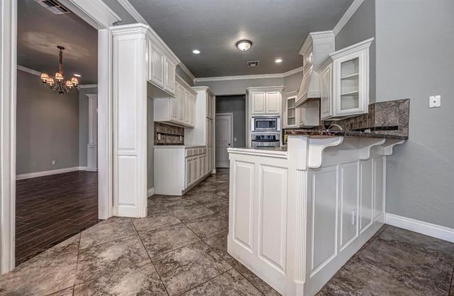 3204 Valley Brook, Norman, OK 73071
