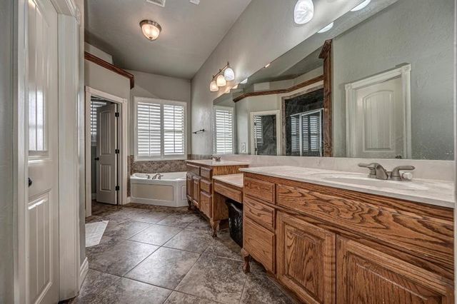 3204 Valley Brook, Norman, OK 73071