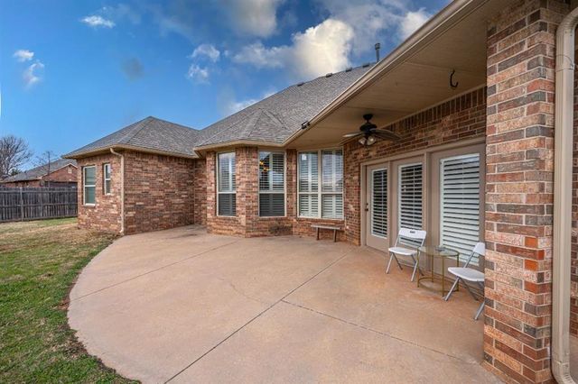 3204 Valley Brook, Norman, OK 73071