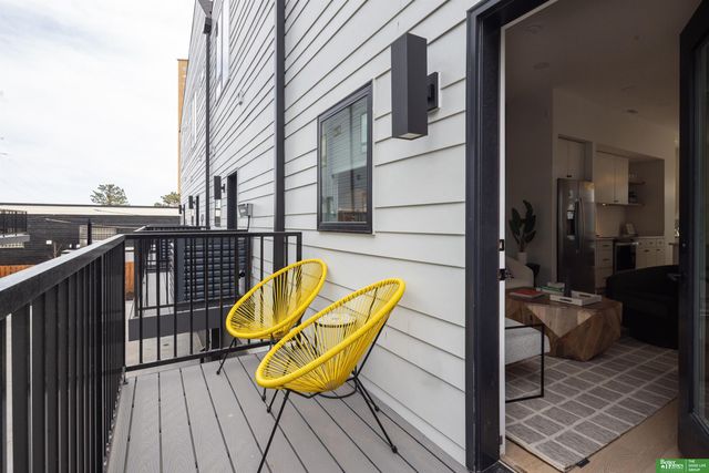 5321 Elmwood Plaza, Omaha, NE 68106