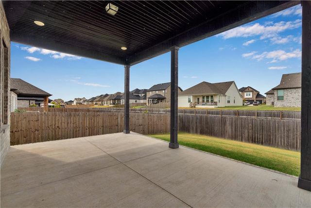 1422 Elijahs Drive, Cave Springs, AR 72718