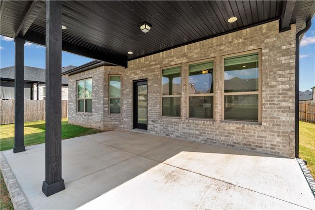 1422 Elijahs Drive, Cave Springs, AR 72718