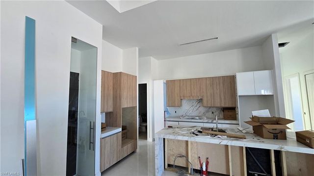 2006 Nelson RD N, Cape Coral, FL 33993