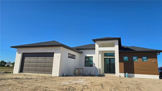 2006 Nelson RD N, Cape Coral, FL 33993