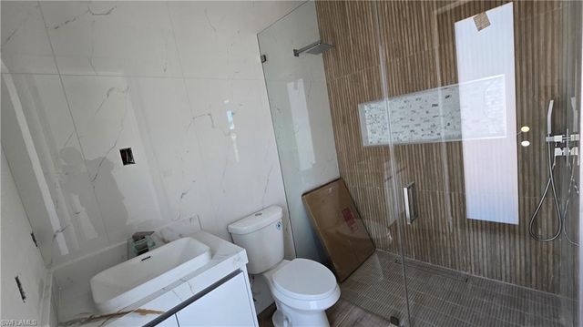 2006 Nelson RD N, Cape Coral, FL 33993