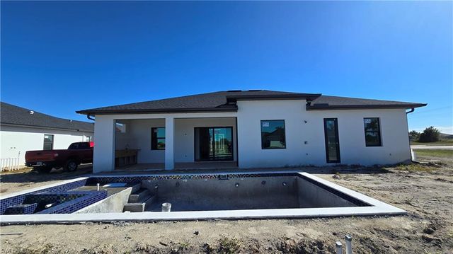 2006 Nelson RD N, Cape Coral, FL 33993