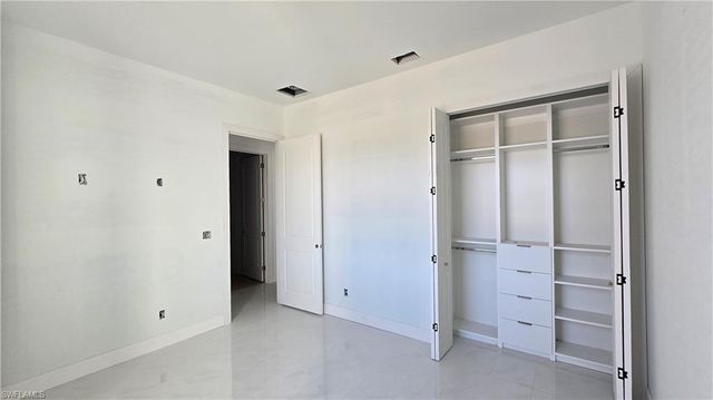 2006 Nelson RD N, Cape Coral, FL 33993