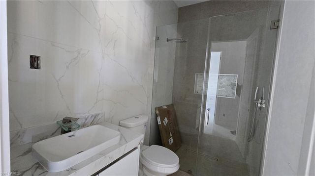 2006 Nelson RD N, Cape Coral, FL 33993