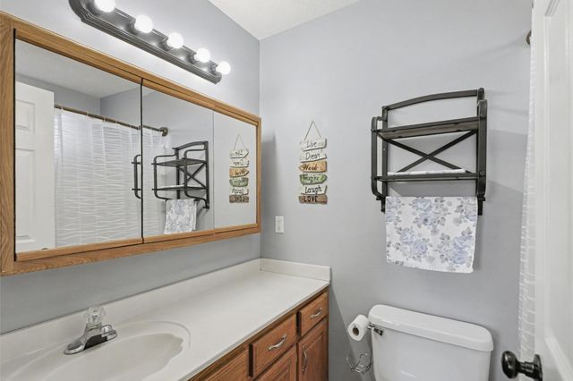 369 N Harris Rd, Portland, TN 37148