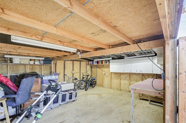 369 N Harris Rd, Portland, TN 37148