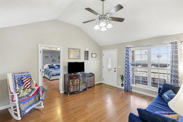 369 N Harris Rd, Portland, TN 37148