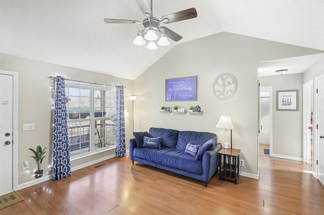 369 N Harris Rd, Portland, TN 37148